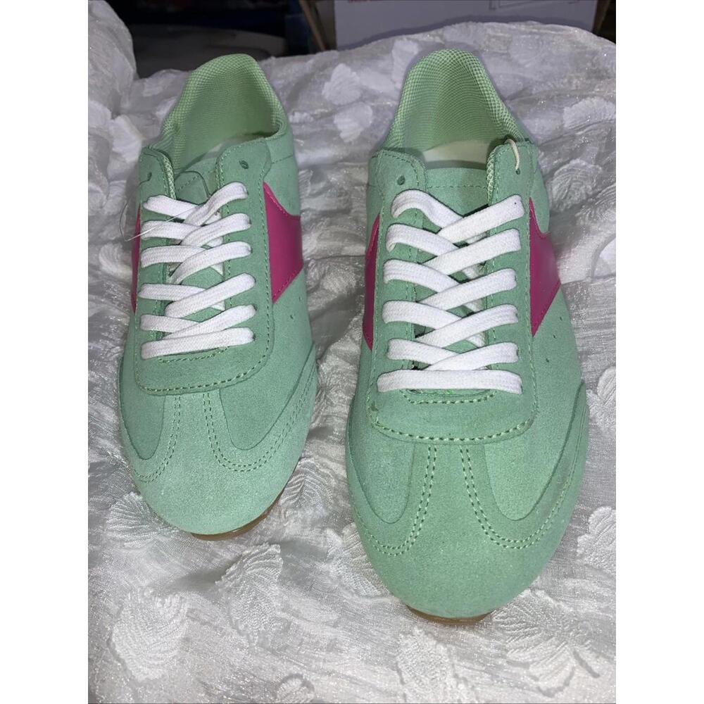 New Women’s Size 7.5 Mila Paoli Italy Genuine Leather Upper Sneaker Mint Green